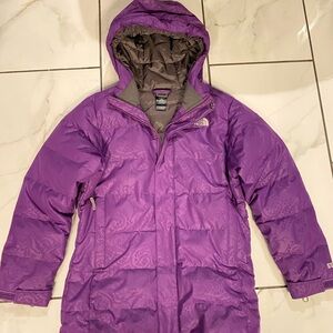 Northface size Large 14/16 purple 550 puffer coat